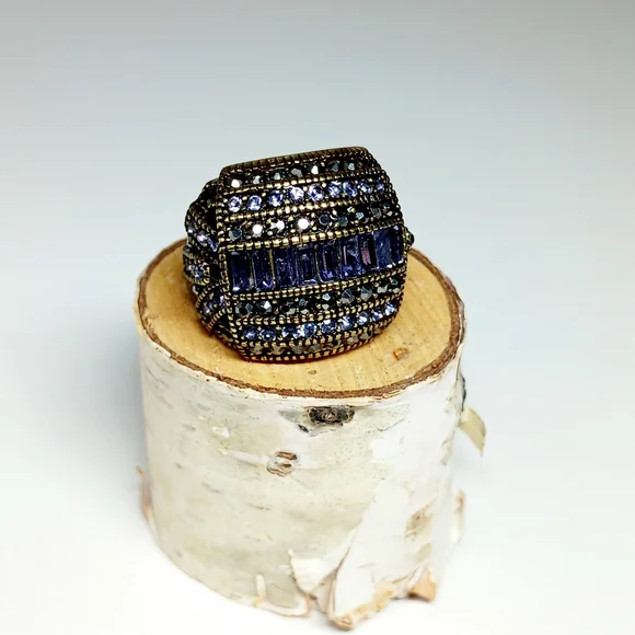 Heidi Daus size 5 Ring - Picture 2 of 7